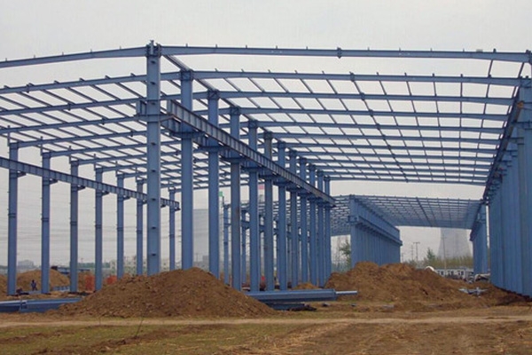 如何選擇鋼網(wǎng)架廠(chǎng)家？